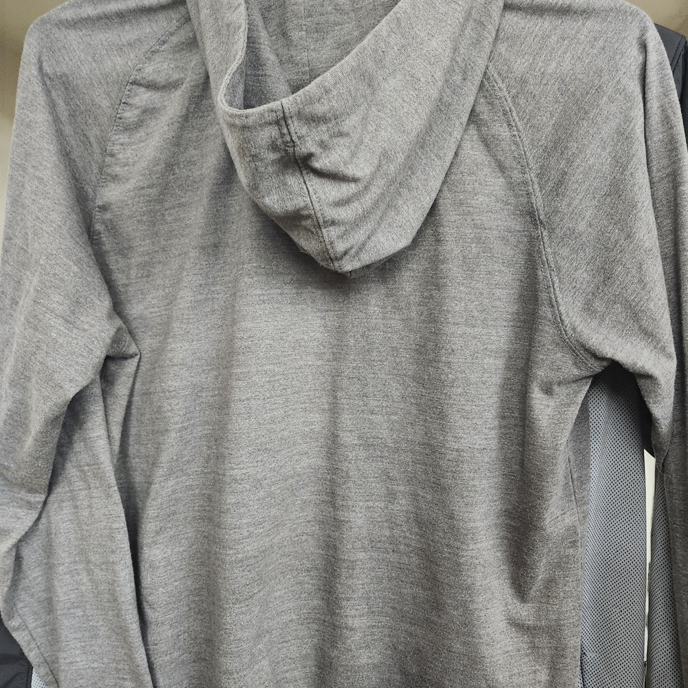 The North Face Gray Hoodie - Picture 5 of 5